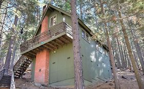 Hawks Nest Lodge
